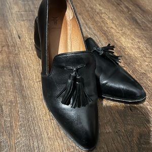 Frye Black Leather Erica Venetian Loafer - Women’s 6 Black